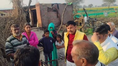 फिरोज़ाबाद: गांव रूपसपुर में आग ने छीनी गृहस्थी, तीन मवेशी जिंदा जल गए, भाकियू भानू प्रदेश अध्यक्ष ने पहुंचकर मदद का भरोसा दिलाया