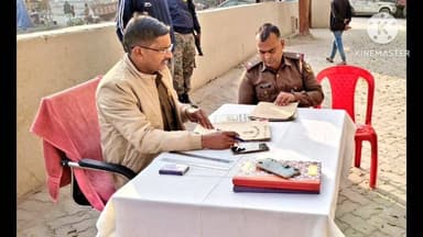 पकरीबरावां: पुलिस सर्किल इंस्पेक्टर ने पकरीबरावां थाना का किया औचक निरीक्षण