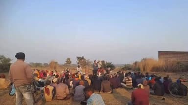 কাশীপুর: বিধানসভা নির্বাচনকে সামনে রেখে দলকে মজবুত করার লক্ষ্যে কালিদহ অঞ্চলের সমস্ত তৃণমূলের সক্রিয় কর্মীদের নিয়ে সাংগঠনিক বৈঠক