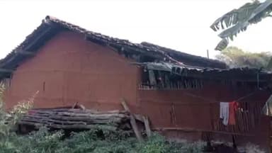 ડેડીયાપાડા: મુલ્કાપાડામાં ઘરો હજી કાચા પણ પાકા બતાવીલાભાર્થીઓને સહાયના હપ્તાઓ ચૂકવી દેવાયા.