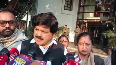 रुद्रपुर: कांग्रेस प्रदेश अध्यक्ष गणेश गोदियाल ने सोनिया होटल में प्रेसवार्ता कर किसान सुखवंत सुसाइड मामले में सीबीआई जांच की मांग की