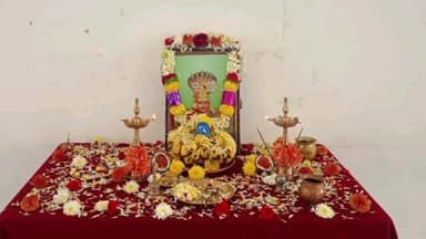 ಹಗರಿಬೊಮ್ಮನಹಳ್ಳಿ: ಪಟ್ಟಣದ ತಾಲೂಕು ಆಡಳಿತದ ವತಿಯಿಂದ ಕಚೇರಿ ಸಭಾಂಗಣದಲ್ಲಿ ಶಿವಯೋಗಿ ಶ್ರೀ ಸಿದ್ದರಾಮಯ್ಯ ಜಯಂತಿ ಆಚರಣೆ