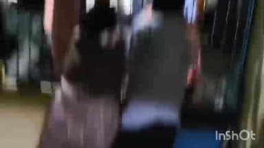 આણંદ શહેર: ગણેશ ચોકડી નજીક છત્રપતિ સોસાયટીમાં મહિલાના ઘર પર થયેલા હુમલાના વિડીયો સામે આવ્યા,પોલીસ તંત્રને પડકાર ફેંકતો બનાવ