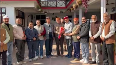 भोरंज: हिम आंचल पेंशनर्स संघ के पदाधिकारियों ने प्रो. प्रेम कुमार धूमल से की शिष्टाचार भेंट