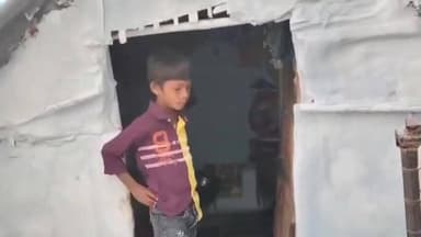 ఎమ్మిగనూరు: ఎమ్మిగనూరును జిల్లా చేయాలని భోగి సందర్భంగా మహిళలు ముగ్గులతో రంగవల్లిలతో డిమాండ్ చేశారు.