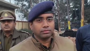 ओबरा: ओबरा में संदिग्ध परिस्थितियों में मिला एक व्यक्ति का शव, करंट लगने से मौत की आशंका, मामले में सीओ ने दी जानकारी