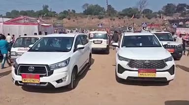 करेली: पुलिस अधीक्षक ने पुलिस अधिकारियों के साथ बरमान मेले का किया निरीक्षण