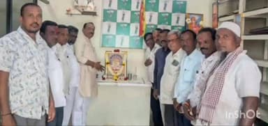 ಜೇವರ್ಗಿ: ಪಟ್ಟಣದ ಜೆಡಿಎಸ್ ಕಚೇರಿಯಲ್ಲಿ ಸಿದ್ದರಾಮೇಶ್ವರರ ಜಯಂತಿ ಆಚರಣೆ