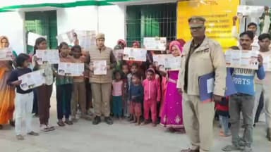 नवाबगंज: मिशन शक्ति फेज-05 के दृष्टिगत जनपद बाराबंकी पुलिस ने जागरुकता कार्यक्रम का आयोजन कर किया जागरूक