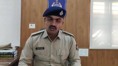 લીંબડી: લીંબડી શહેર માં ઉત્તરાયણની પુર્વ સંધ્યાએ જુના ST ડેપો રોડે થયેલી ચકચારી હત્યા કેસમાં DYSP એ પ્રતિક્રિયા આપી હતી.