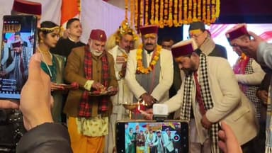 #BreakingNews: मुख्यमंत्री Pushkar Singh Dhami पहुंचे बाड़ाहाट कू थौलू उत्तरकाशी के उद्घाटन के लिए।