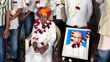 सुनेल: ओसाव में पाटीदार समाज की बैठक आयोजित, गुरुकुल निर्माण के लिए 20 बीघा भूमि दान दी गई