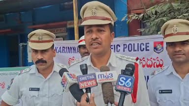 కరీంనగర్: ప్రతి ఒక్కరూ రోడ్డు భద్రతా నియమాలను పాటించాలి : కరీంనగర్ ట్రాఫిక్ సిఐ కరీముల్లాఖాన్