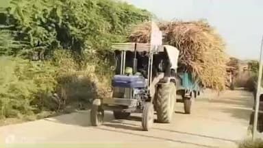 રાધનપુર: ગોતરકા ગામમાંથી રણ વિસ્તારમાં આવેલ વાછડાદાદા મંદિરે 18 ટ્રેક્ટર ઘાસ અને 10,000 પુળા અર્પણ કરાયા