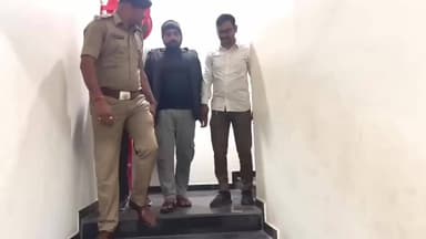 ગાંધીનગર: માણસા પોલીસે પશુ દવાખાના પાસેના ઘરમાંથી દારૂનો જથ્થો ઝડપી પાડયો