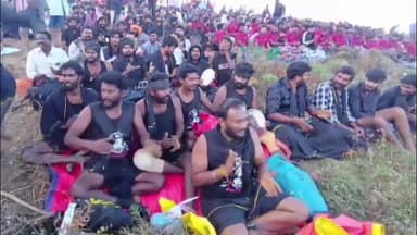 പീരുമേട്: പുല്ലുമേട് പരുന്തുമ്പാറ എന്നിവിടങ്ങളിൽ നിന്നായി മകരജ്യോതി ദർശിച്ചത് പതിനായിരങ്ങൾ