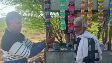 रेलमगरा: प्रशासन ने गोगाथला में निशक्त और बुजुर्गों का मोबाइल ऐप से मौके पर किया सत्यापन