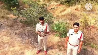 సత్తుపల్లి: సత్తుపల్లి సరిహద్దులో డ్రోన్ కెమెరాల సహాయంతో కోడి పందేల స్థావరాలపై పోలీసుల దాడులు