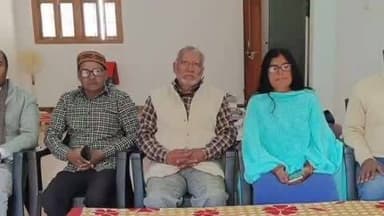 बिक्रमगंज: बिक्रमगंज में साहित्य फेस्टिवल का आयोजन, विभिन्न पुस्तकों के स्टॉल लगाए गए, साहित्यकारों की नई रचनाएं वितरित की गईं