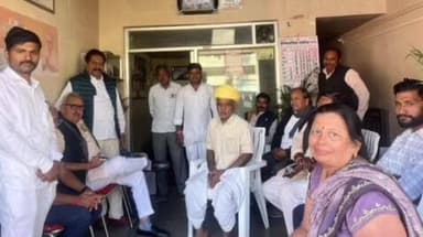 सिवाना: सिवाना स्थित विधायक कार्यालय में सिवाना विधायक हमीर सिंह भायल ने की जनसुनवाई