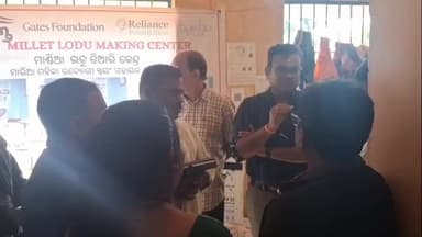 ପଟ୍ଟାଙ୍ଗୀ: ମିଶନ ଶକ୍ତି ଅତିରିକ୍ତ ସଚିବଙ୍କ ନନ୍ଦପୁର ଗସ୍ତ ହିକୀମ ପୁଟ, ଖୁର୍ଜି ଗ୍ରାମ ପଞ୍ଚାୟତ ପରିଦର୍ଶନ