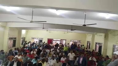 ଦିଗପହଣ୍ଡି: ଗଂଜାମ ଜିଲ୍ଲା କୁକୁଡାଖଣ୍ଡି ମହୁରି କାଳୁଅ। ସଭାଗୃହ ଠାରେ ଦଳପତି ମହାସଭା ର ଏକ ବୈଠକ ଅନୁଷ୍ଠିତ ହୋଇଯାଇଛି ।