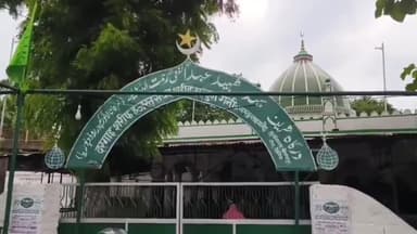 बरहज: देवरिया मजार मामले में कूटरचना कर सरकारी जमीन को मजार के नाम करने पर कई लोगों के खिलाफ FIR दर्ज