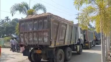 ଆସିକା: ବେଆଇନ ବାଲି ଚୋରା ଚାଲାଣ ବେଳେ ମାଡ଼ି ବସିଲେ ପ୍ରୋଭିଜନାଲ ଆଇ.ପି.ଏସ,9 ବାଲି ବୋଝେଇ ହାଇୱ୍ବା ସହ ଗାଡ଼ି ଡ୍ରାଇଭର ଆସିକା ଥାନାରେ ଅଟକ