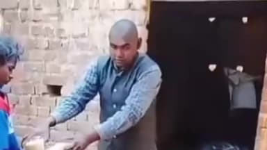 डुमरिया: डुमरिया में मकर संक्रांति पर समाजसेवी पहल, सबर परिवारों के चेहरे पर लौटी मुस्कान