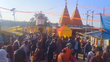 रायडीह: धार्मिक स्थल हीरादह धाम में बुधवार को पूर्णाहुति के साथ 24 घंटे का अखंड हरिकिर्तन संपन्न