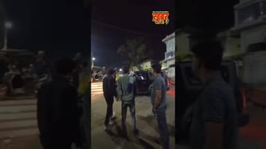 नर्मदापुरम के सेठानी घाट पर युवक की दबंगाई थार गाड़ी सीढ़ियो से नीचे उतारा #highlights #नर्मदापुरम