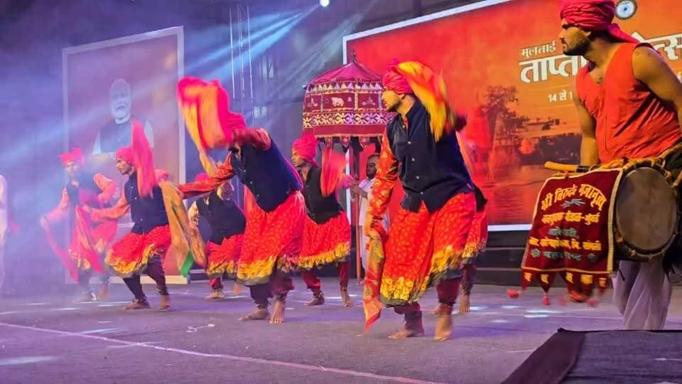 ➡️ #मुलताई में तीन दिवसीय #ताप्ती_महोत्सव का शुभारम्भ, समवेत प्रस्तुति, लोकनृत्य एवं भक्ति गायन हुआ
CM Madhya Pradesh
...