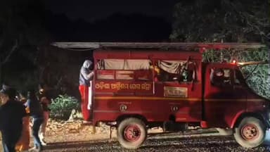 ଖଲ୍ଲିକୋଟ୍: ଜଳି ଶଙ୍ଖ ନିକଟରେ ବୁଲେଟ ଦୁର୍ଘଟଣା; ଦୁଇ ଗୁରୁତର, ବ୍ରହ୍ମପୁର ଏମକେସିଜି ମେଡ଼ିକାଲ କୁ ସ୍ଥାନାନ୍ତର