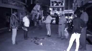 திருச்சி: உழவர் சந்தை அருகே சந்துரு வயது 26 என்ற இளைஞர்
வெட்டிக்கொலை போலீசார் தீவிர விசாரணை