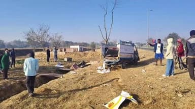 भरनो: भड़गांव के पास अज्ञात पिकअप की टक्कर से टाटा मैजिक सवार 4 की मौत, 2 घायल