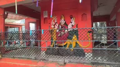 #बिजनौर के इस कुत्ते पर किसी ने क्या टोना टोटका तो नहीं कर दिया है...
कुत्ते का अनोखा व्यवहार बना चर्चा का विषय।
चार दिन...