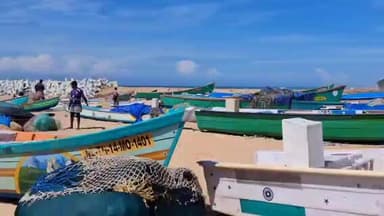 கிள்ளியூர்: ஈரானின் சிக்கி உள்ள மீனவர்களை மீட்க தூத்தூரை சேர்ந்த மீனவர் வளர்ச்சி அறக்கட்டளை தலைவர் மத்திய அரசுக்கு கடிதம்.