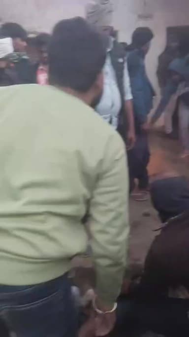 dugat ghatna petrol Tanki jamaniya ke pass Aag lagne Ke Karan baccha jhulaj
d@