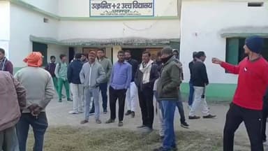 दारू: धरमपुर प्लस टू उच्च विद्यालय में चोरी, चोर गैस कटर से ताले काटकर सामान ले उड़े