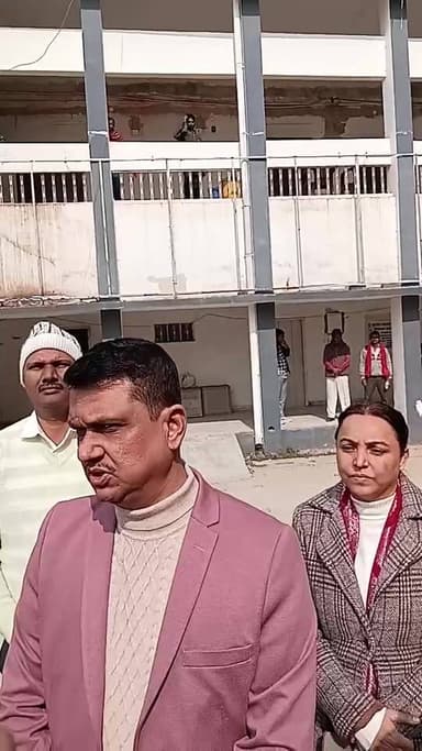 🚦🛣️ सड़क सुरक्षा माह–2026 का शुभारंभ
01 जनवरी से 31 जनवरी 2026 तक सड़क सुरक्षा माह का आयोजन किया जा रहा है। इस अवसर पर ...