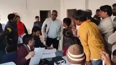 लहार: लहार एसडीएम ने आधार पंजीयन के लिए आयोजित विशेष कैंप का किया निरीक्षण