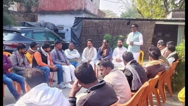 ज़ीरादेई: जिरादेई प्रखंड के पिपरिया में जनता दल यूनाइटेड के कार्यकर्ताओं की बैठक आयोजित