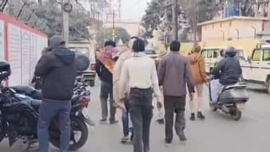 बेगूसराय: लाखों टोल प्लाजा के पास पुलिस ने महिला सरपंच समेत चार लोगों को हथियार के साथ किया गिरफ्तार