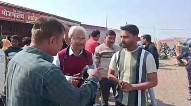 करेली: बरमान मेला में स्वसहायता समूह की महिलाओं ने लगाया स्टॉल, जिला पंचायत CEO ने किया निरीक्षण