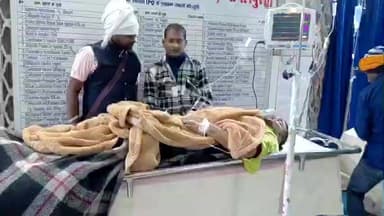 इस्माइलपुर: गोपालपुर में दो बाइकों की टक्कर, तीन युवक घायल