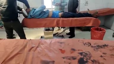 चरखारी: चरखारी कस्बे में पैदल जा रहे राहगीर को ई-रिक्शे ने मारी जोरदार टक्कर, राहगीर गंभीर रूप से घायल