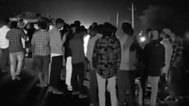 ఉదయగిరి: హైవేపై ఘోర ప్రమాదం.. ఒకరి స్పాట్
డెడ్