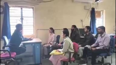 निवास: शासकीय स्नातक महाविद्यालय निवास में रोजगार मेले की तैयारियों के लिए प्रतिभागियों को दिया गया प्रशिक्षण