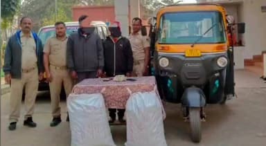 ରାୟଗଡା: ମୁନିଗୁଡା ପୋଲିସ ପକ୍ଷରୁ ୨୮ କିଲୋଗ୍ରାମ ୨୦୦ ଗ୍ରାମ ଗଂଜେଇ ଜବତ, ଗୋଟିଏ ଅଟୋ ଜବତ ସହ ୨ ଗିରଫ ଏବଂ ୧୦୦୦୦ ଟଙ୍କା ଜବତ