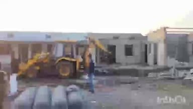 भैंसदेही: ढाबा: निजी स्कूल भवन पर चला बुलडोजर, पंचायत सचिव ने दी जानकारी, स्कूल संचालक ने लगाए आरोप